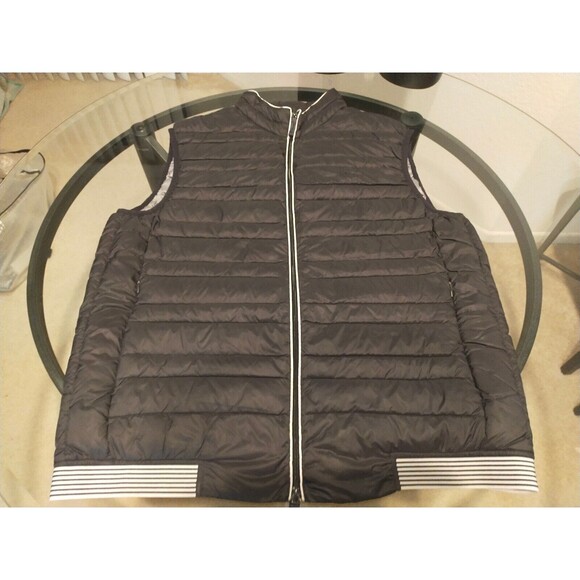 Armani Exchange Sleeveless Zippered Vest Size XL